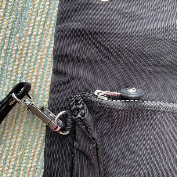 Multipurpose purse - Picture 4 of 5